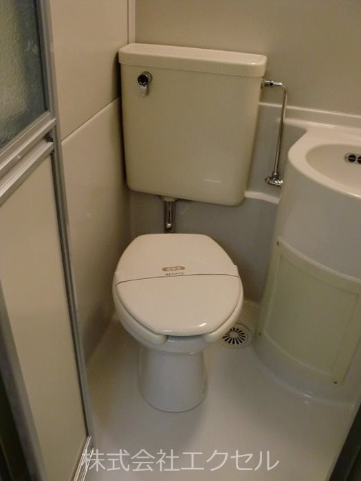 トイレ　同階別室の物となります。