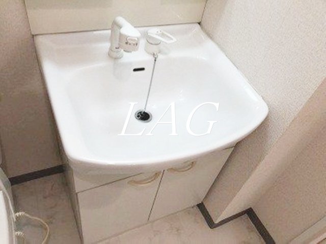 洗面設備　独立洗面台です。