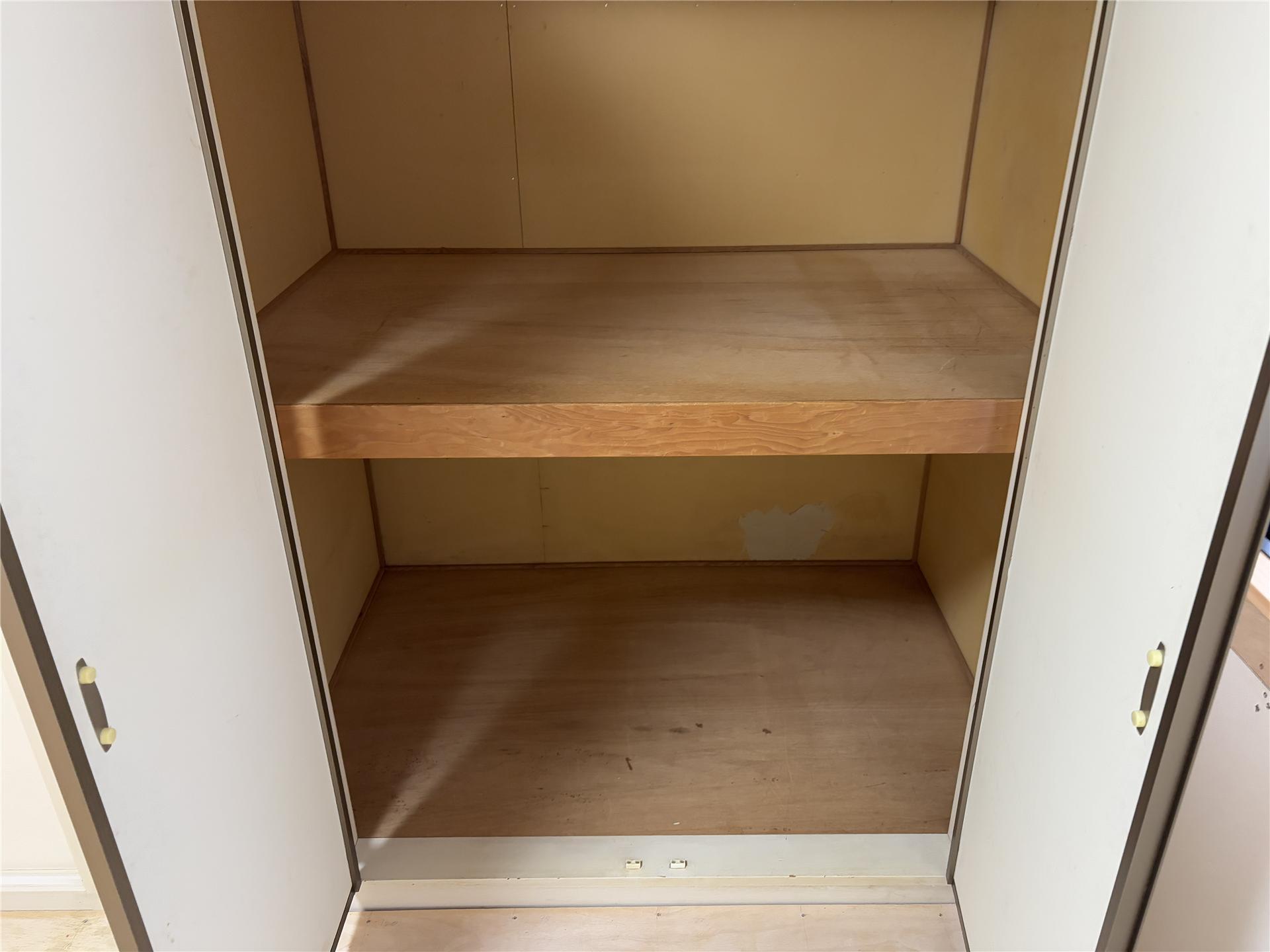 その他　洋室の収納です