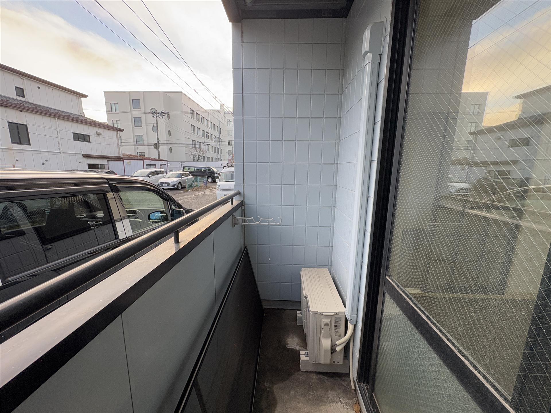 バルコニー　洗濯物が干せるバルコニーです