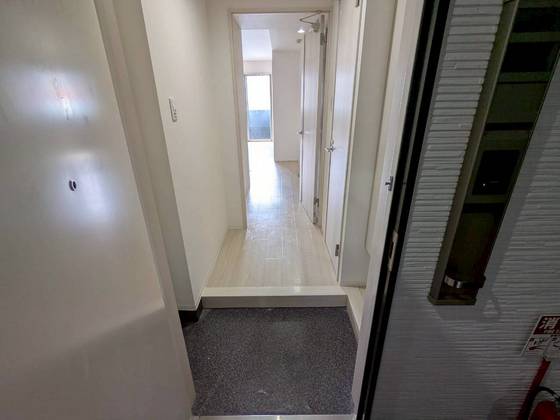 玄関　※別部屋の写真です