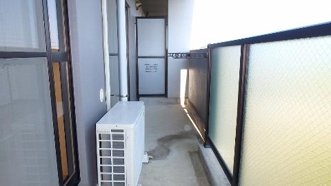 バルコニー　日当たりが良く洗濯物もよく乾く♪（イメージ）