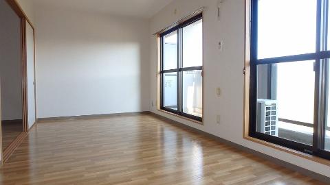 居室・リビング　明るいリビングで一家団欒♪（イメージ）