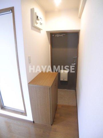 玄関　※同間取りの別の階のお部屋の画像です※現況を優先します