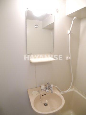 洗面設備　※同間取りの別の階のお部屋の画像です※現況を優先します