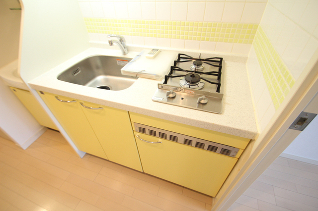 キッチン　※別室の参考写真です