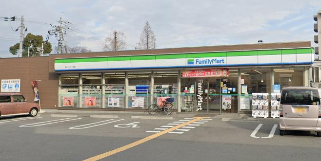 コンビニ　ファミリーマート 豊中インター南店（コンビニ）まで1929m