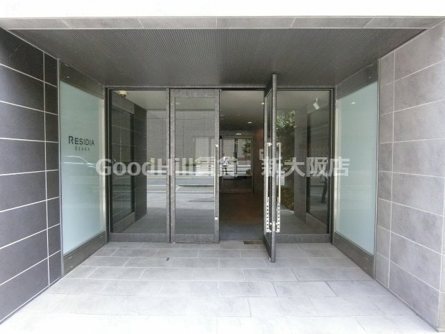 エントランス　レジディア江坂