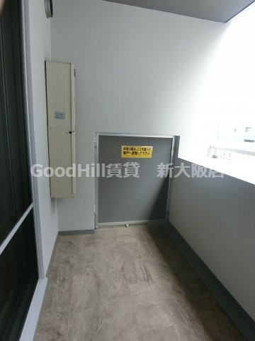 バルコニー　レジディア江坂