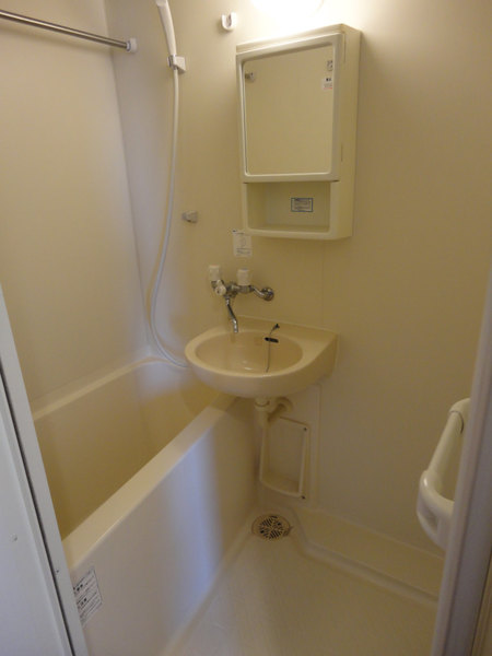 バス・シャワールーム　日々の疲れを癒すお風呂付です