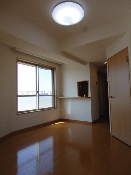 その他部屋・スペース　ゆったり過ごせるリビングです