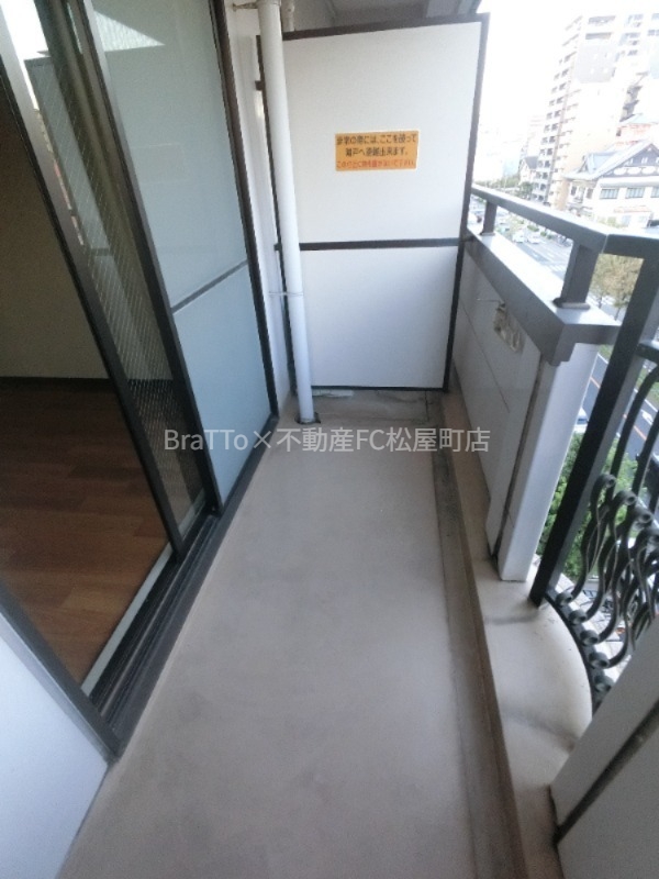 バルコニー　バルコニー