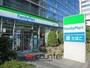 コンビニ　ファミリーマート海岸三丁目店（コンビニ）まで160m