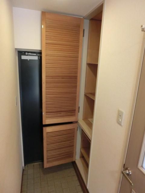 玄関　シューズボックス