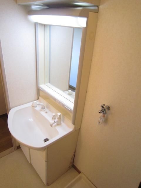 洗面設備　脱衣所・独立洗面台