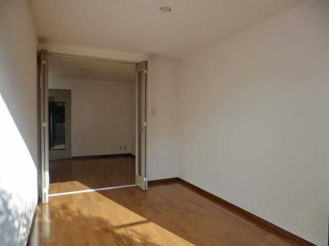 居室・リビング　間仕切りでＬＤＫを広く使えます