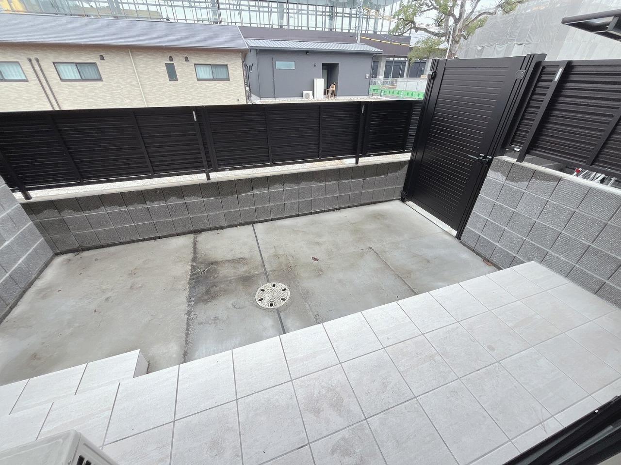 バルコニー　バルコニー