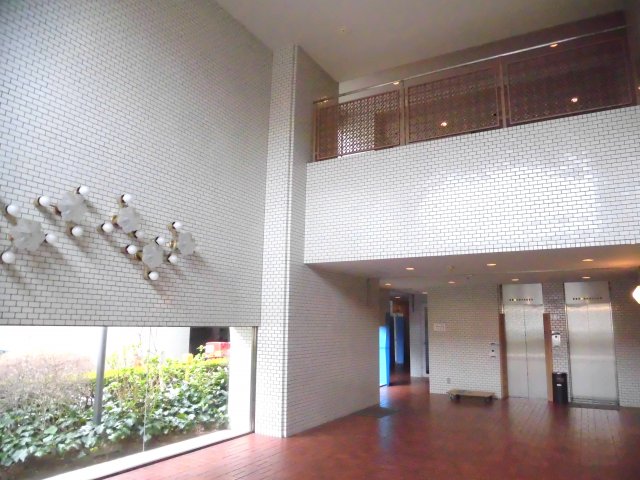 エントランス　三越ゼームス坂マンション