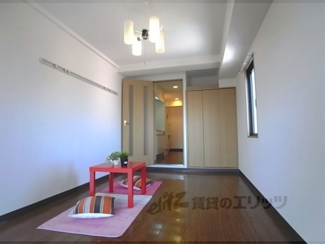 居室・リビング　洋室