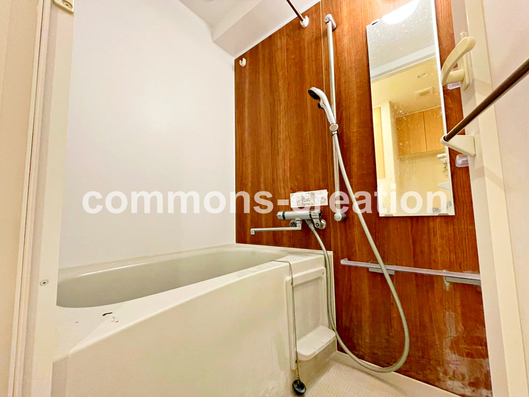 バス・シャワールーム　※同タイプ他号室参考写真