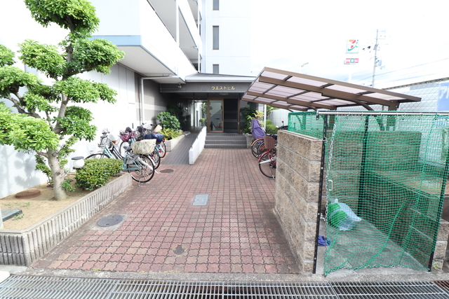 エントランス　エントランス　駐輪場