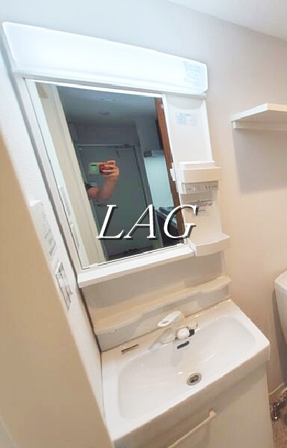 洗面設備　独立洗面台です。