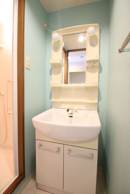 洗面設備　※別室の参考写真の為、現況優先です。