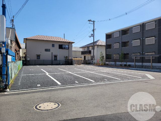 駐車場　敷地内駐車場