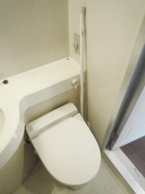 トイレ　お部屋探しは株式会社　タウンハウジング　までお気軽にお問合…