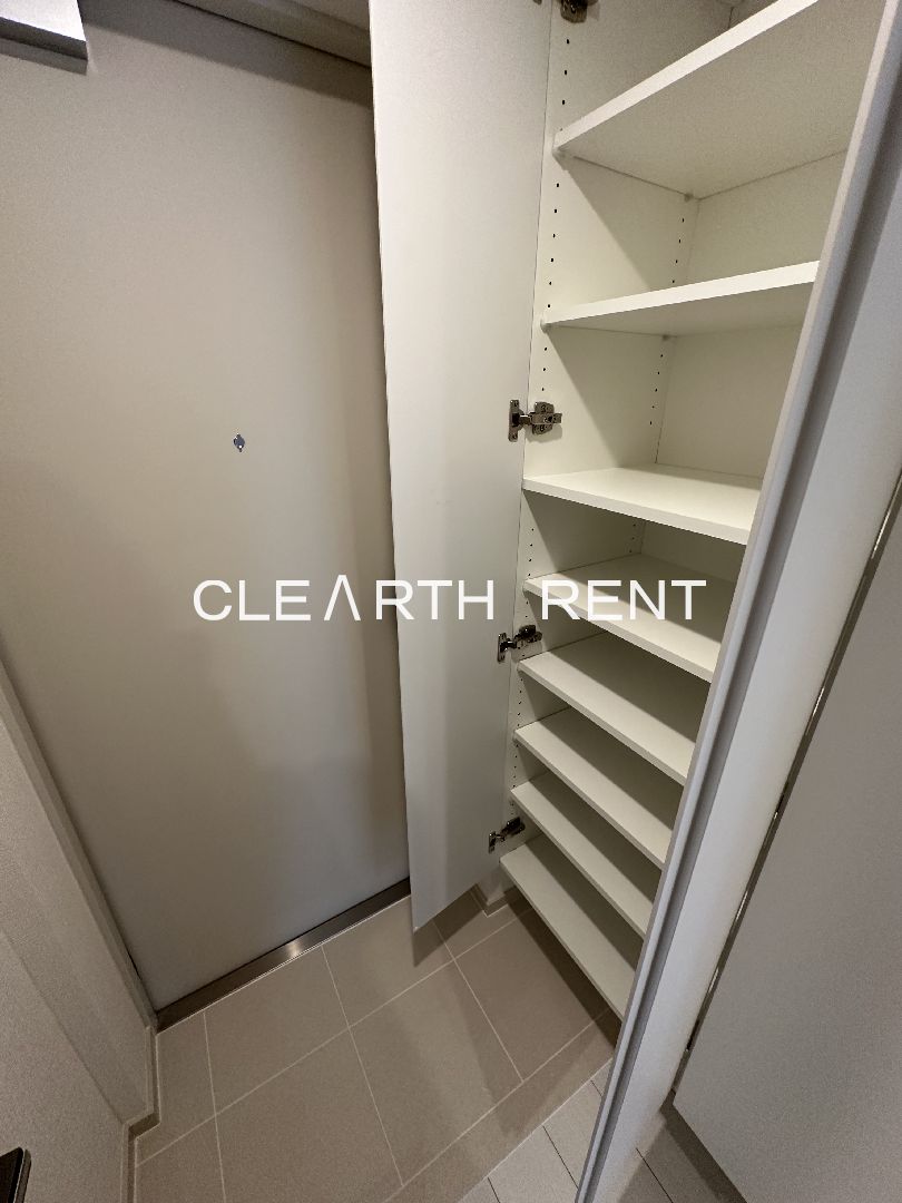 玄関　シューズボックス