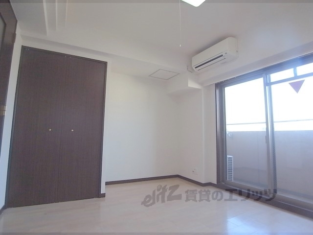 居室・リビング　洋室