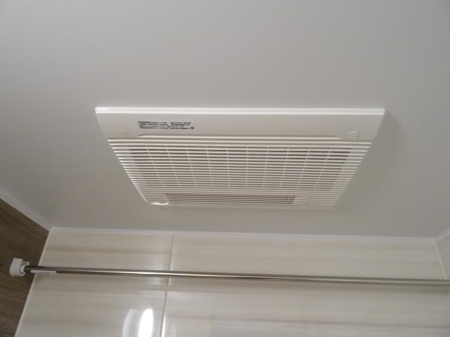 バス・シャワールーム　浴室乾燥機