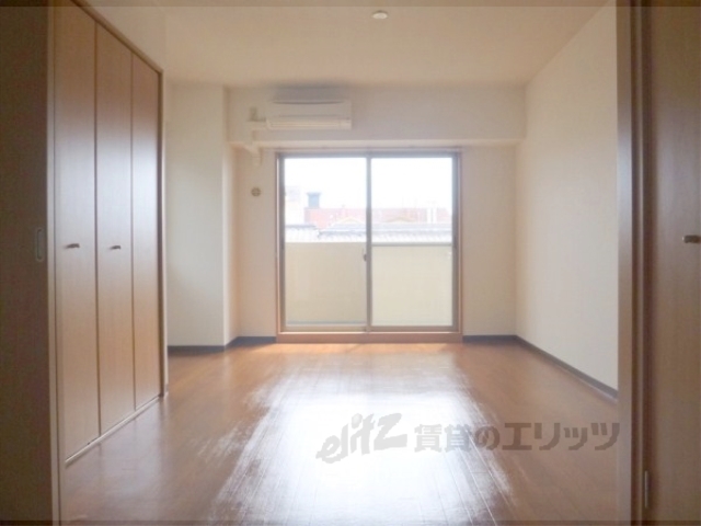 居室・リビング　洋室