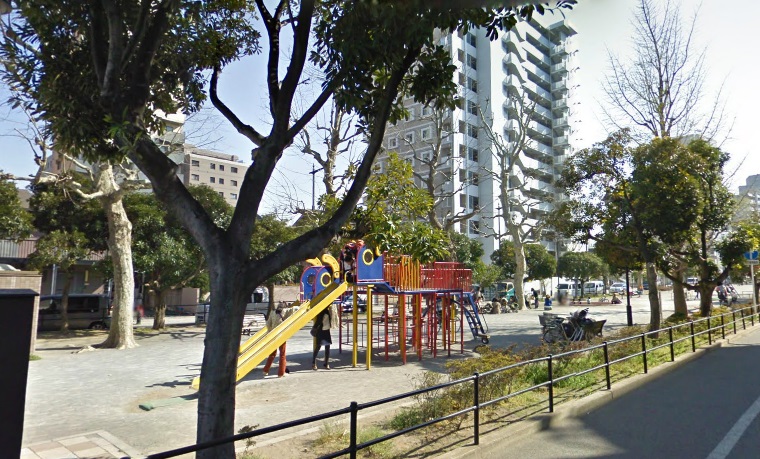 公園　新宿緑道（公園）まで644m