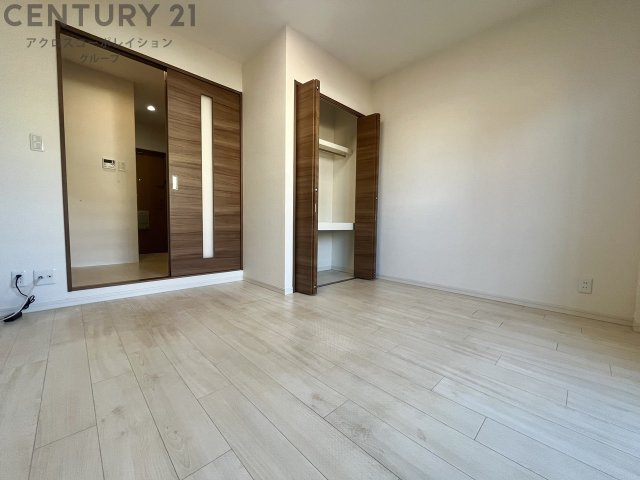 居室・リビング　エアコン付き7帖の洋室です♪