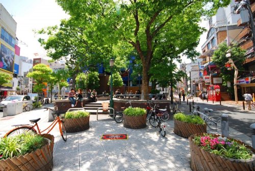 銀行　りそな銀行 船場支店（銀行）まで231m