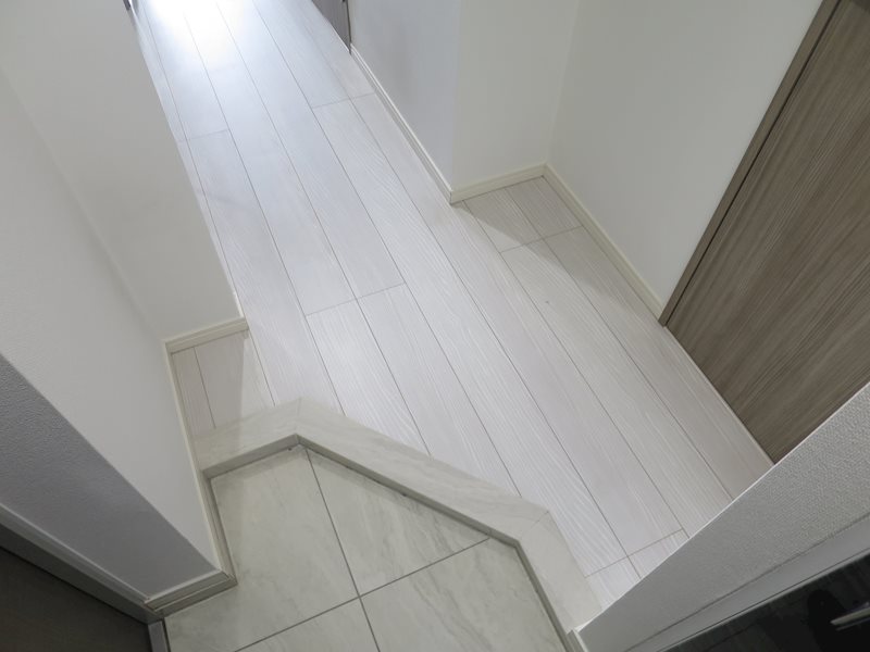 玄関　※参考写真