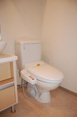 トイレ　トイレ※別号室の参考写真になります。