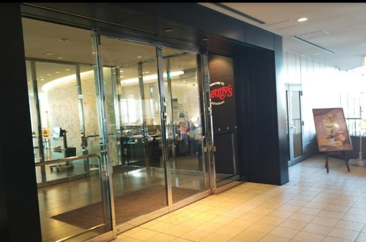 飲食店　デニーズ大井町駅前店（飲食店）まで164m