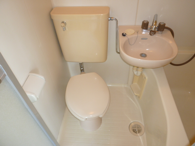 トイレ　別の部屋の写真です