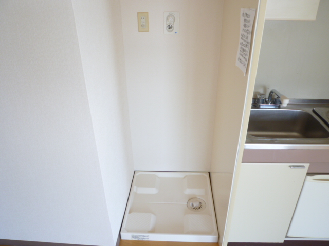 その他　洗濯機置場別の部屋の写真です