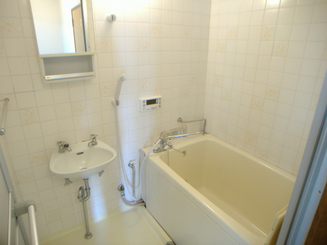 バス・シャワールーム　別のお部屋画像になります