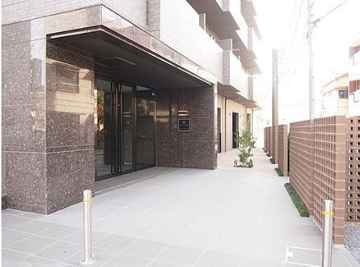 エントランス　☆共用部分☆