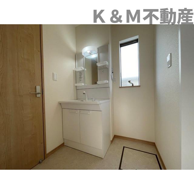 洗面設備　忙しい朝には欠かせない洗面所です