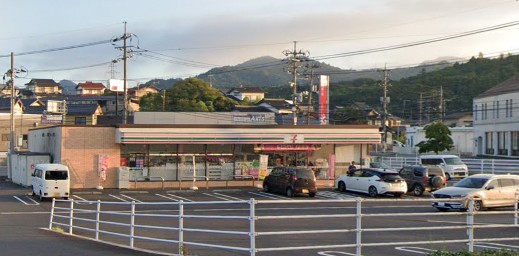 コンビニ　セブンイレブン 松江春日店（コンビニ）まで634m