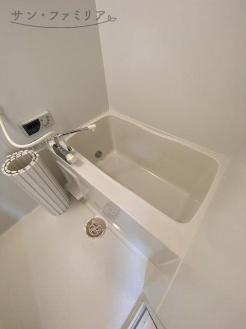 バス・シャワールーム　同一物件別部屋写真