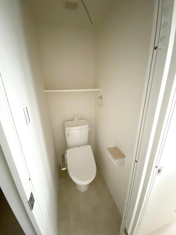 トイレ　205号室のお写真です。