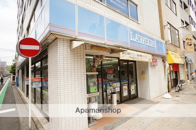 コンビニ　ローソン（コンビニ）まで154m