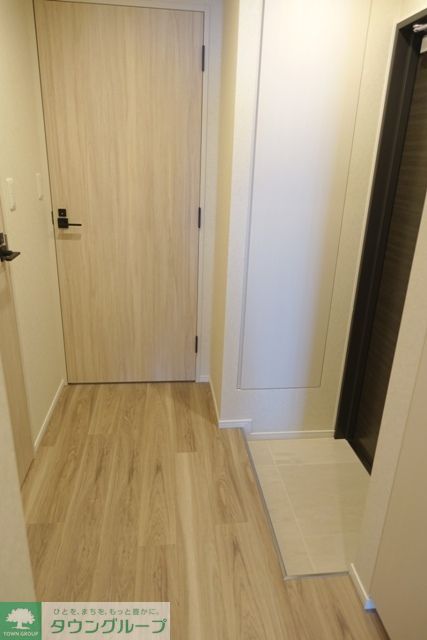 玄関　※写真は同タイプ住戸です。