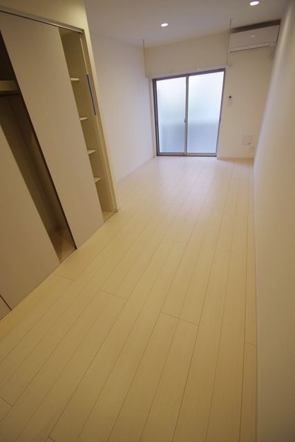 居室・リビング　★明るくて広々とした居室★